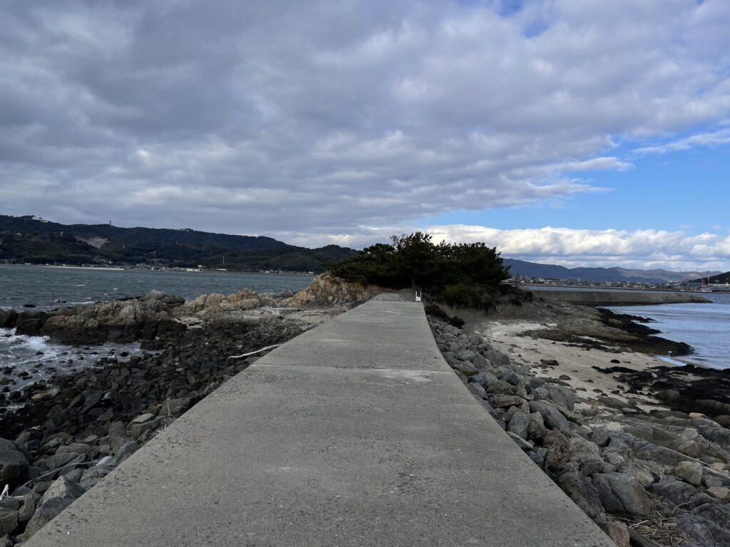 松島突堤の前半部分