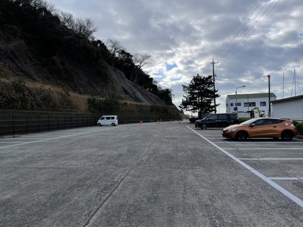 松島突堤北側駐車場