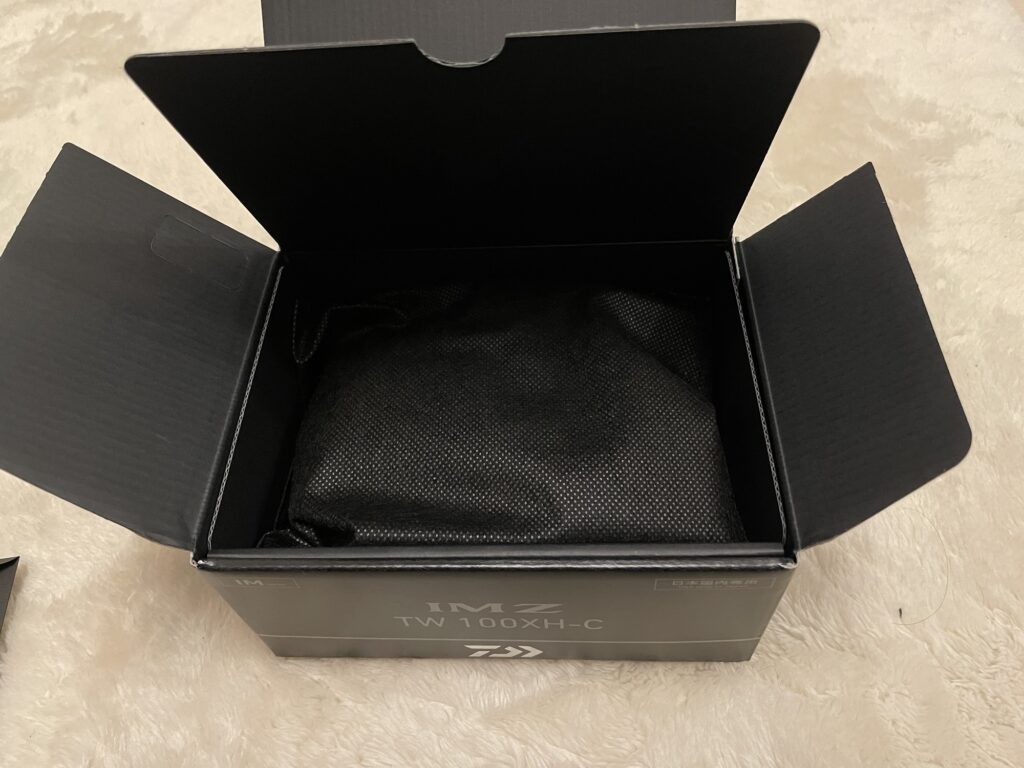 IM Z TW 100XH-Cの袋が見える